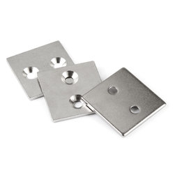 MC-40-40-03, Metalen plaatje met verzonken gat, 40 x 40 x 3 mm, als tegenstuk voor magneten, geen magneet!